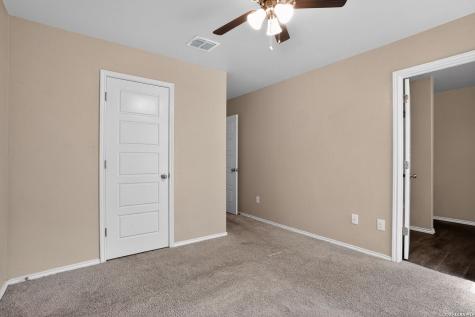 3818 Colemans Run Converse TX 78109