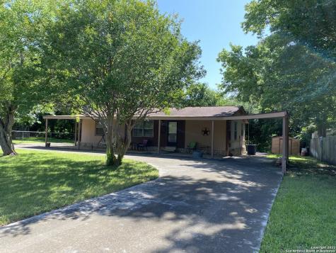 613 Ridgecliff Drive New Braunfels TX 78130