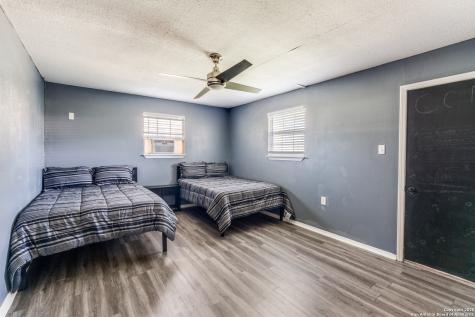640 Crest Lane New Braunfels TX 78130