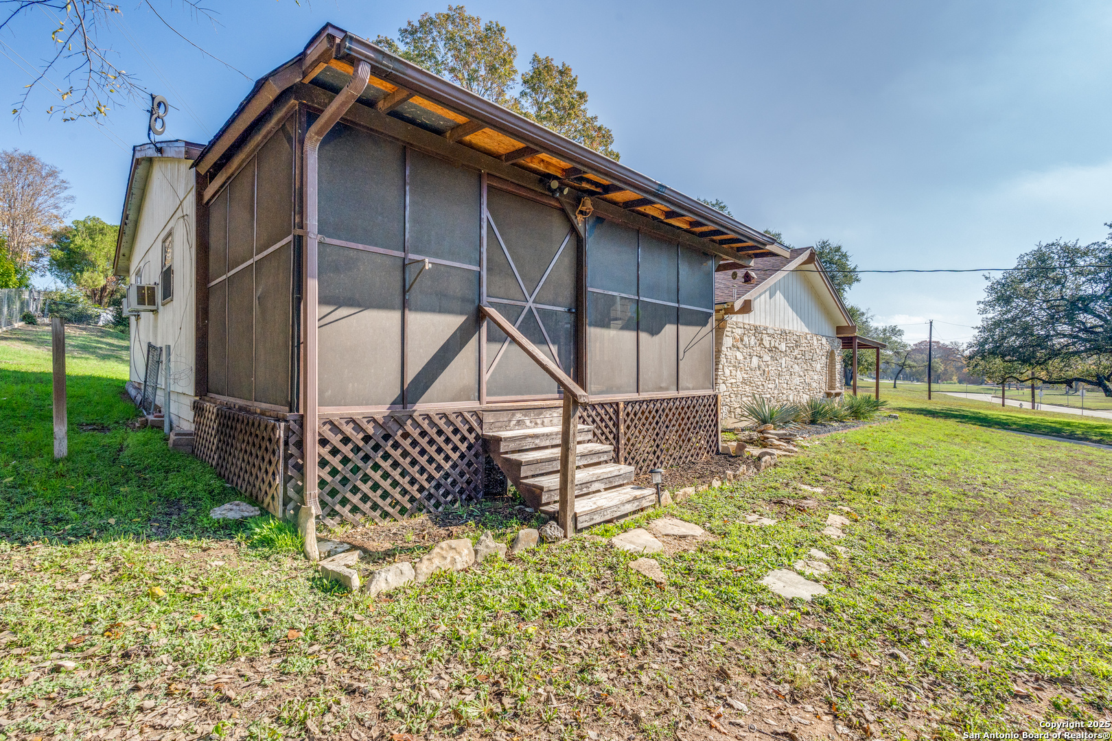 640 Crest Lane New Braunfels TX 78130