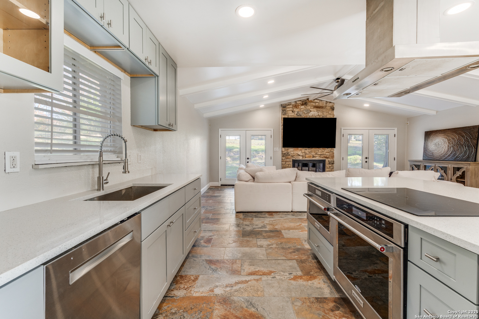 640 Crest Lane New Braunfels TX 78130