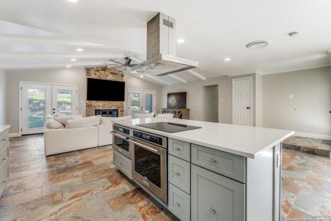 640 Crest Lane New Braunfels TX 78130
