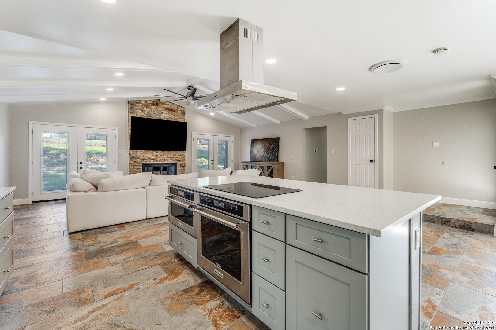 640 Crest Lane New Braunfels TX 78130