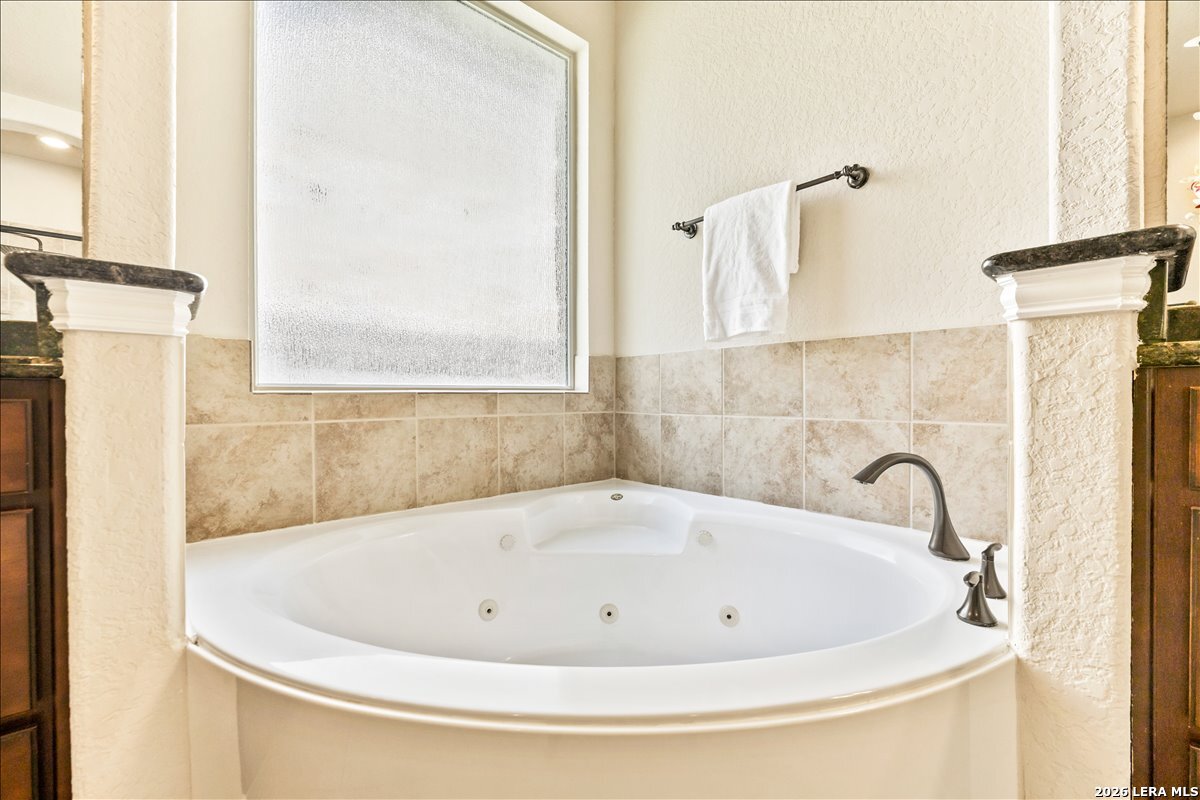 3830 Ox-eye Daisy San Antonio TX 78261