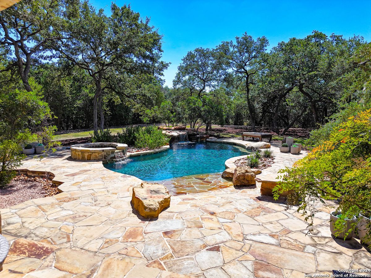 106 Geddington Shavano Park TX 78249