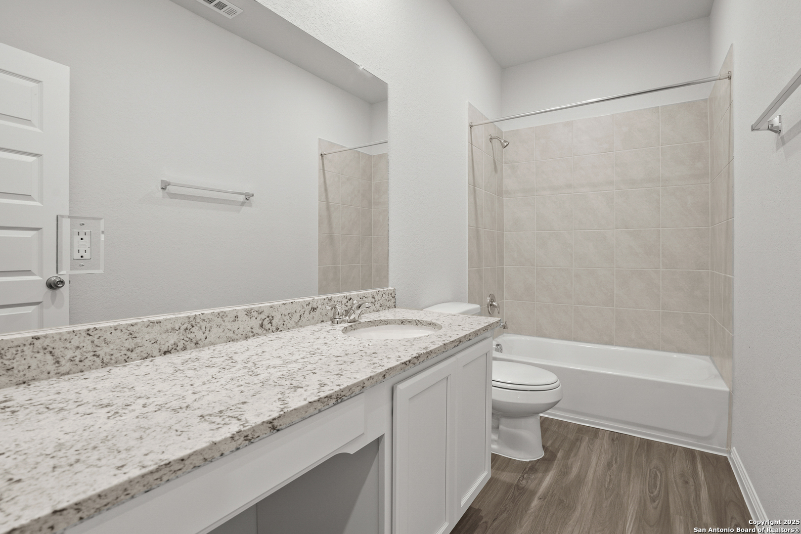 140 Duck Trail San Antonio TX 78245