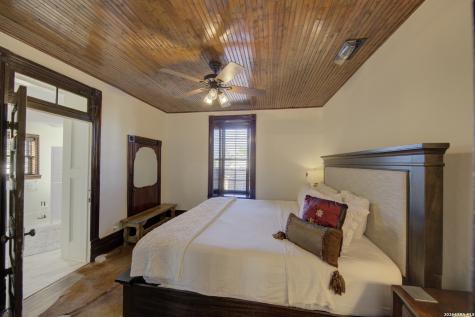 405 W Avenue E Alpine TX 79830