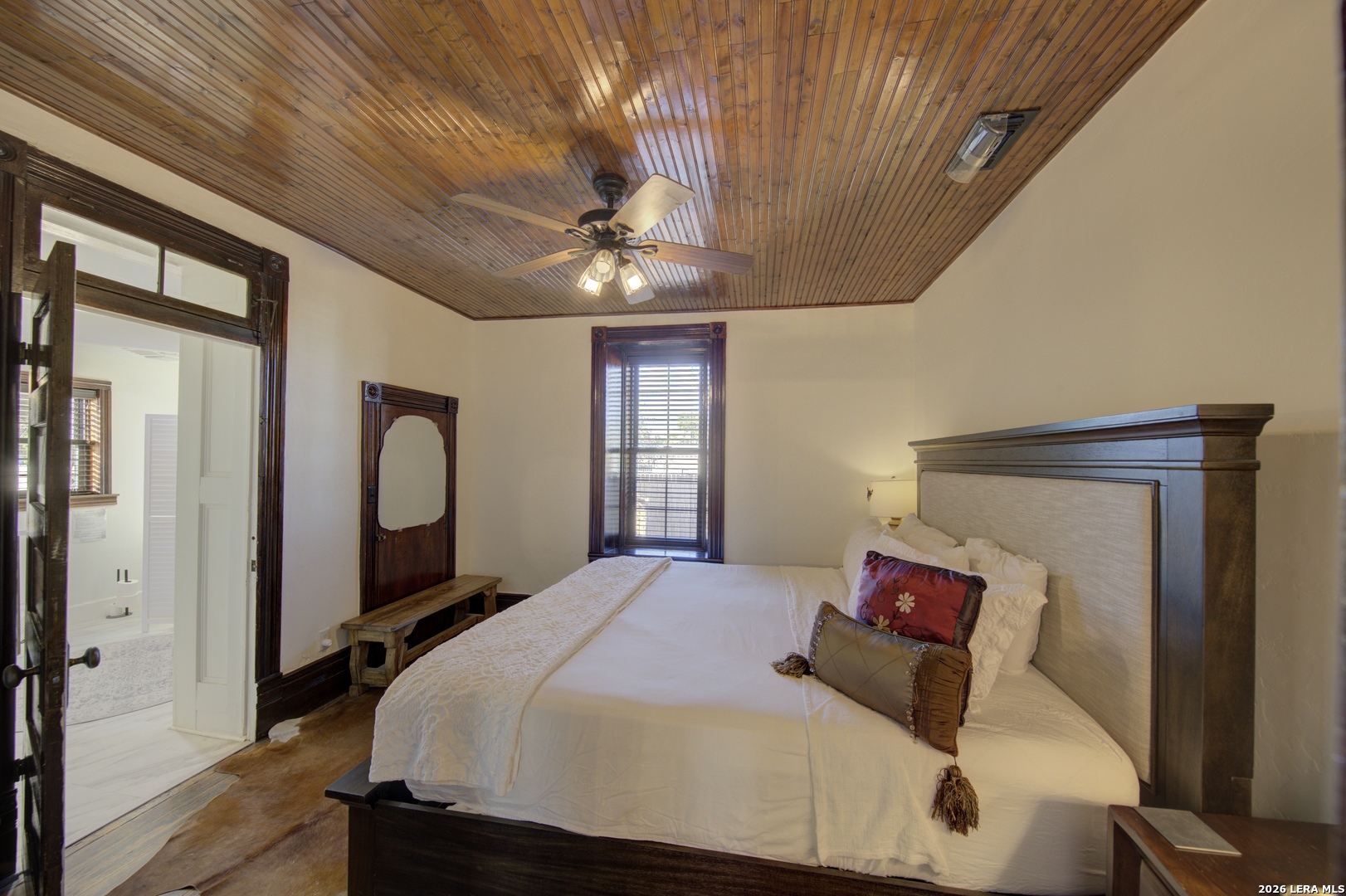 405 W Avenue E Alpine TX 79830