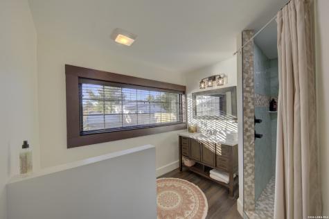 405 W Avenue E Alpine TX 79830