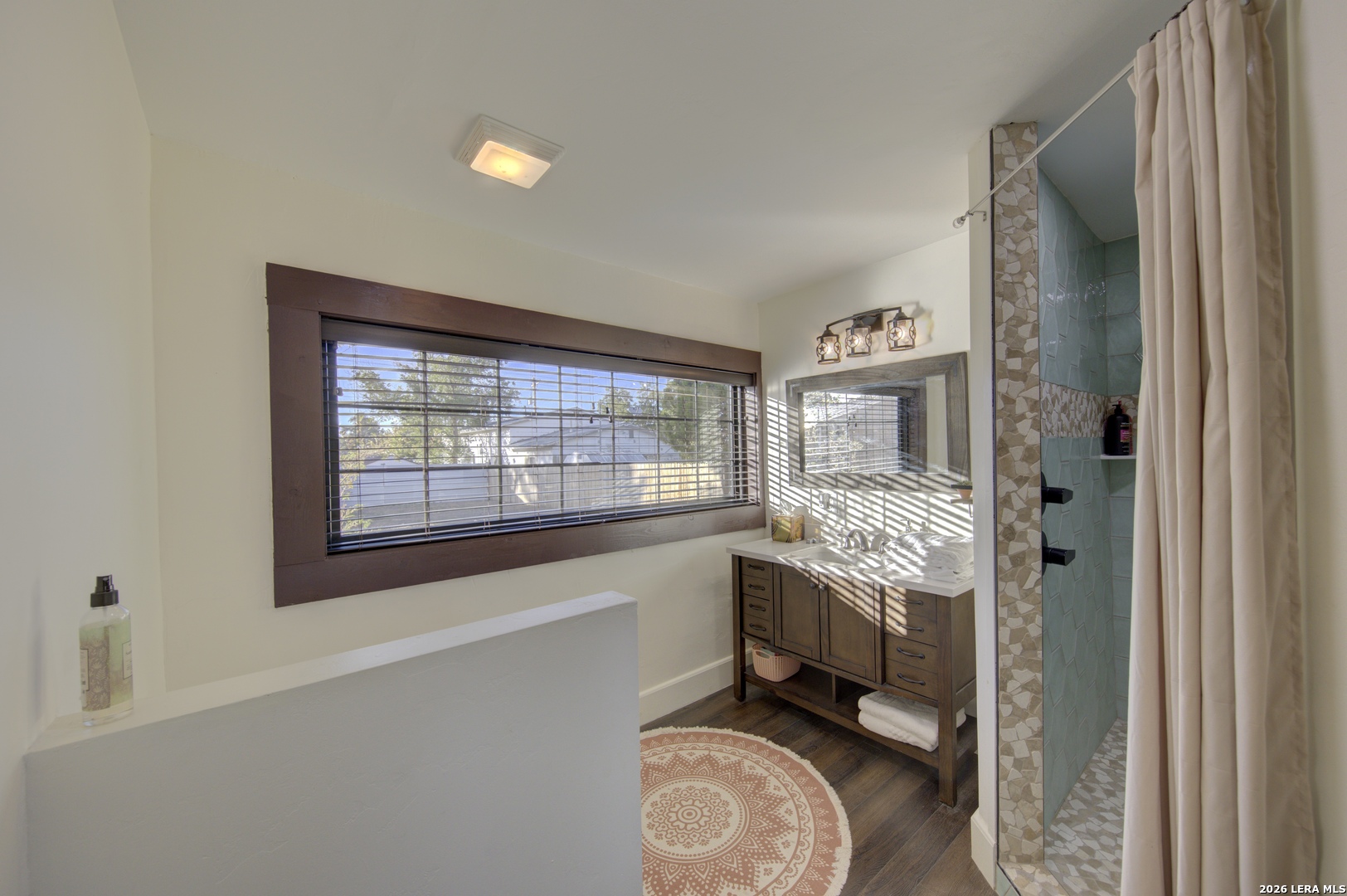 405 W Avenue E Alpine TX 79830