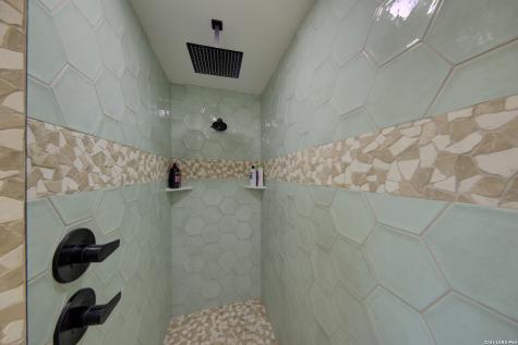405 W Avenue E Alpine TX 79830