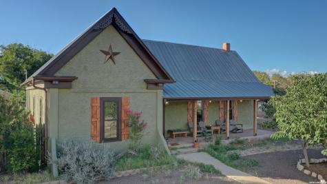 405 W Avenue E Alpine TX 79830