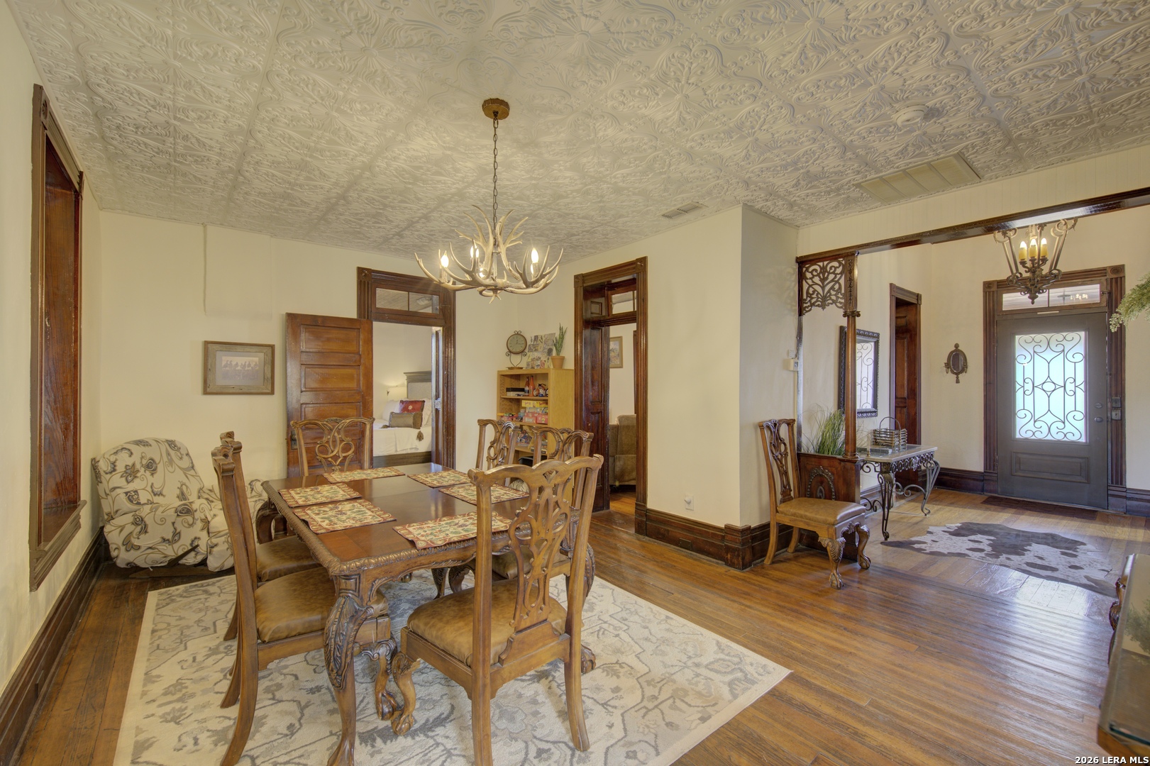 405 W Avenue E Alpine TX 79830