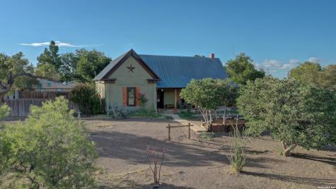 405 W Avenue E Alpine TX 79830