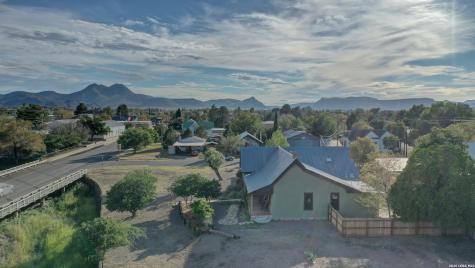 405 W Avenue E Alpine TX 79830