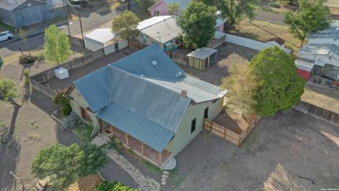 405 W Avenue E Alpine TX 79830