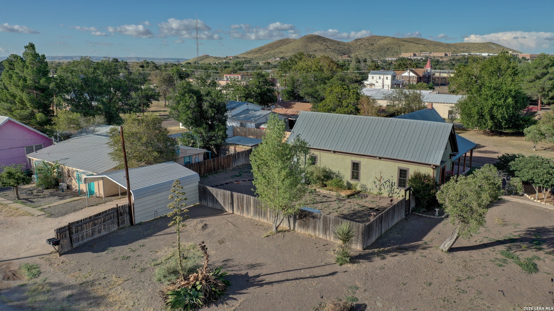 405 W Avenue E Alpine TX 79830