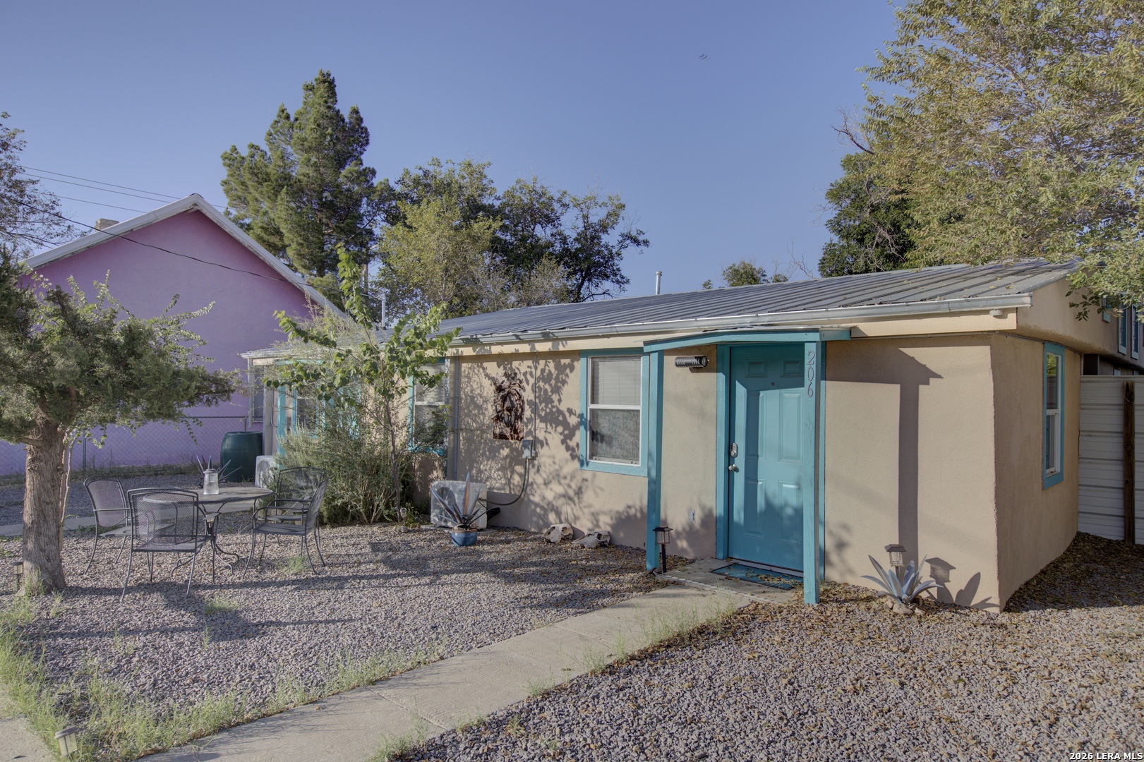 405 W Avenue E Alpine TX 79830