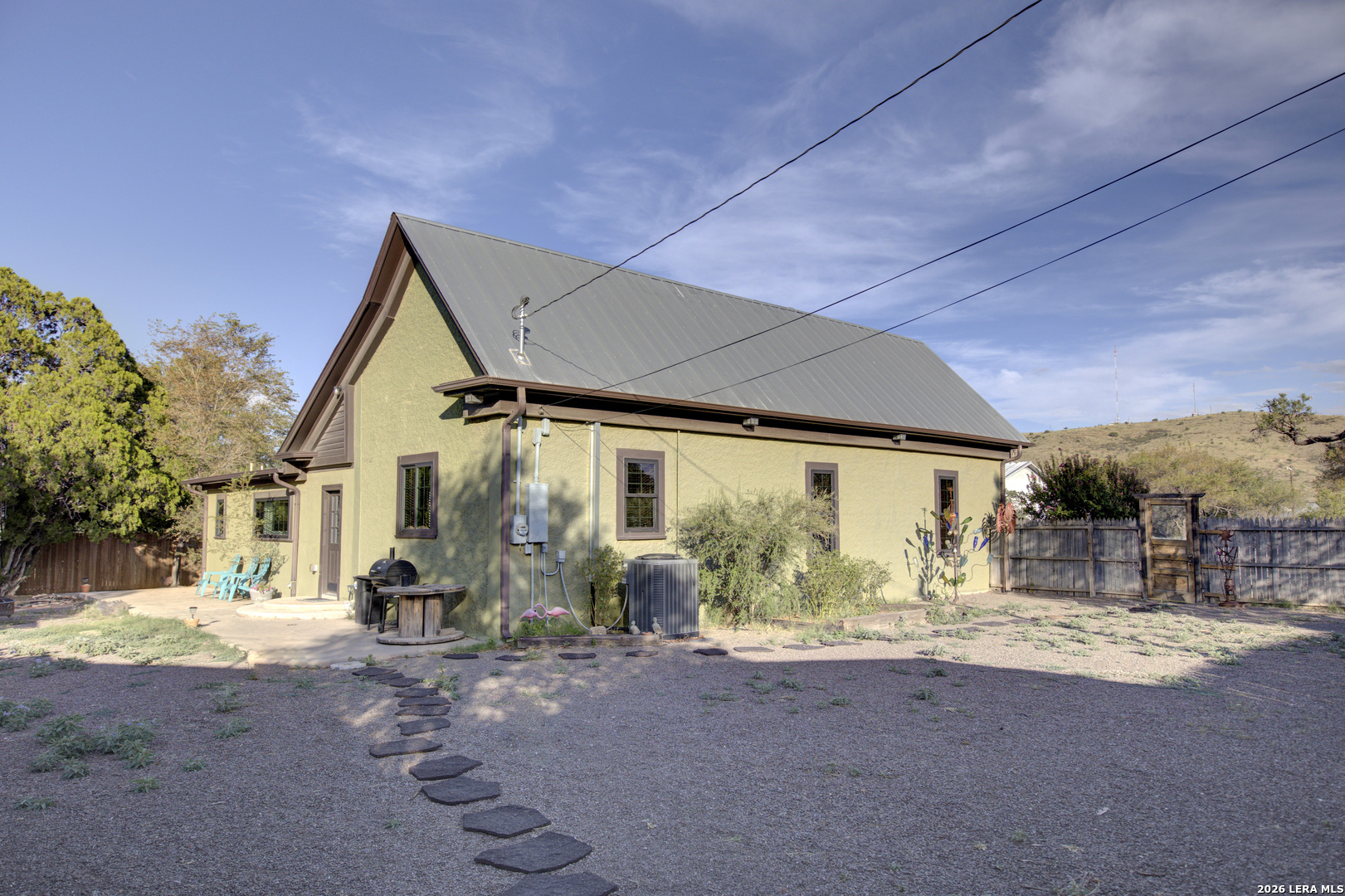 405 W Avenue E Alpine TX 79830