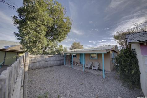 405 W Avenue E Alpine TX 79830