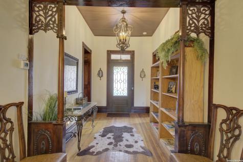 405 W Avenue E Alpine TX 79830
