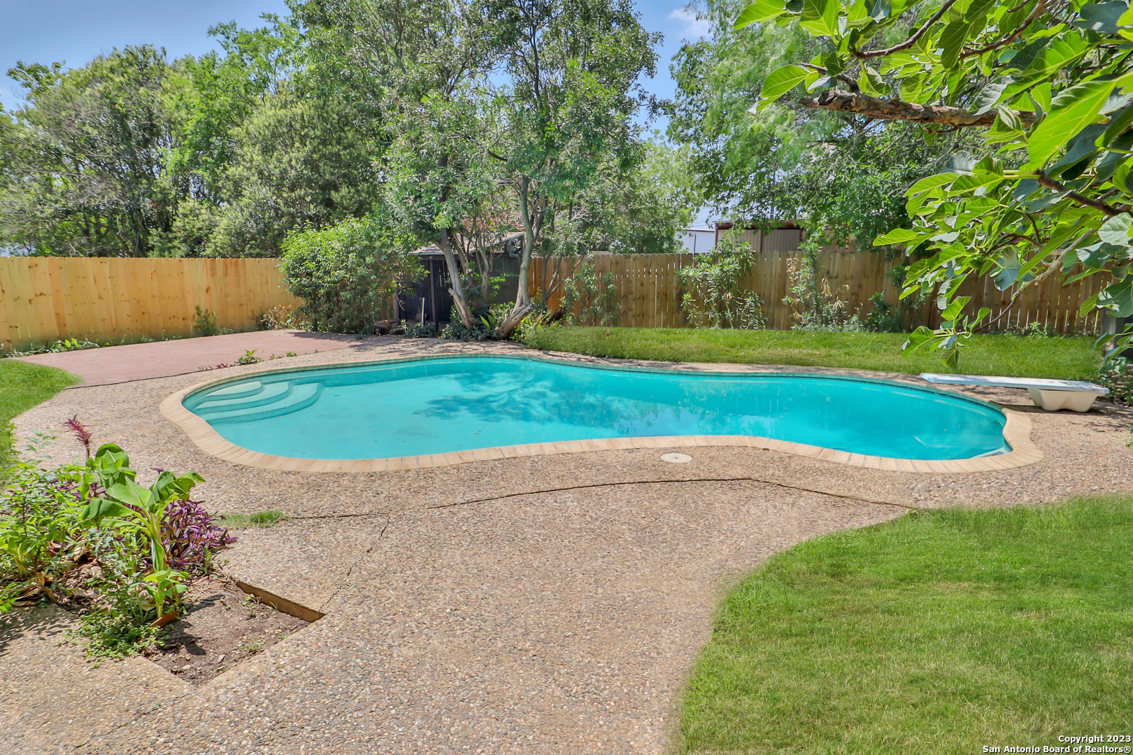 8711 Woods End Street San Antonio TX 78240