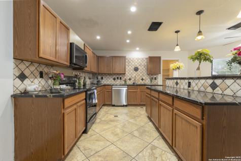 106 Lauren Boerne TX 78006