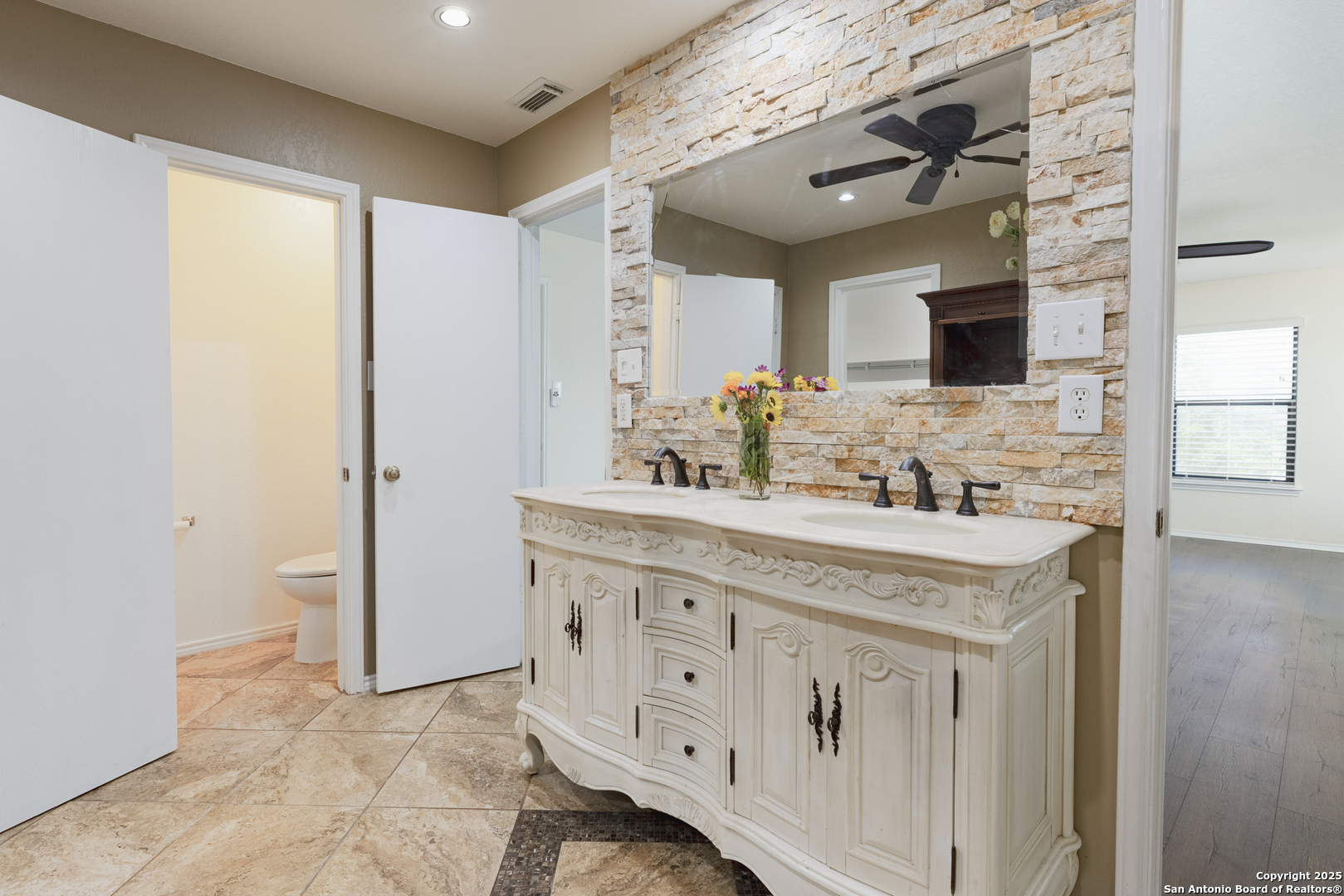 106 Lauren Boerne TX 78006