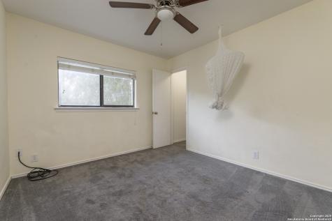 106 Lauren Boerne TX 78006
