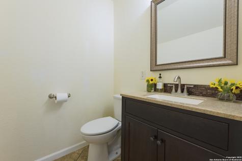 106 Lauren Boerne TX 78006