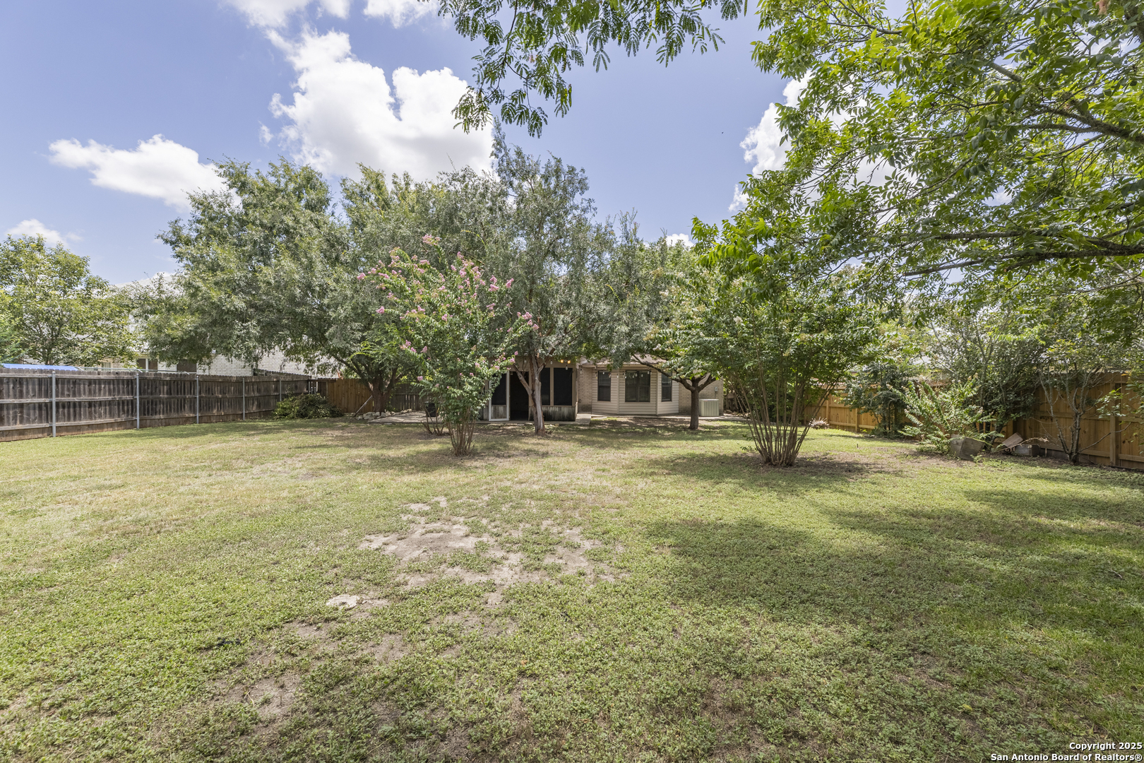 106 Lauren Boerne TX 78006