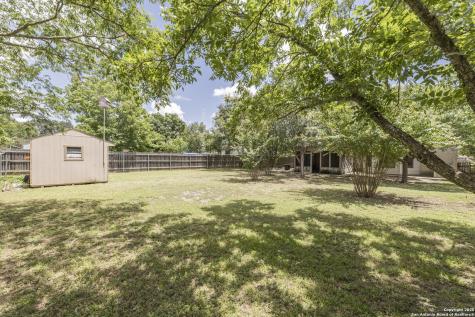 106 Lauren Boerne TX 78006