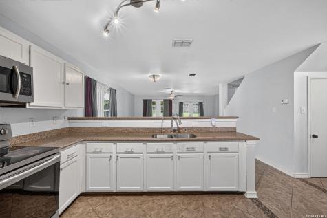 9702 Ceremony Cove San Antonio TX 78239
