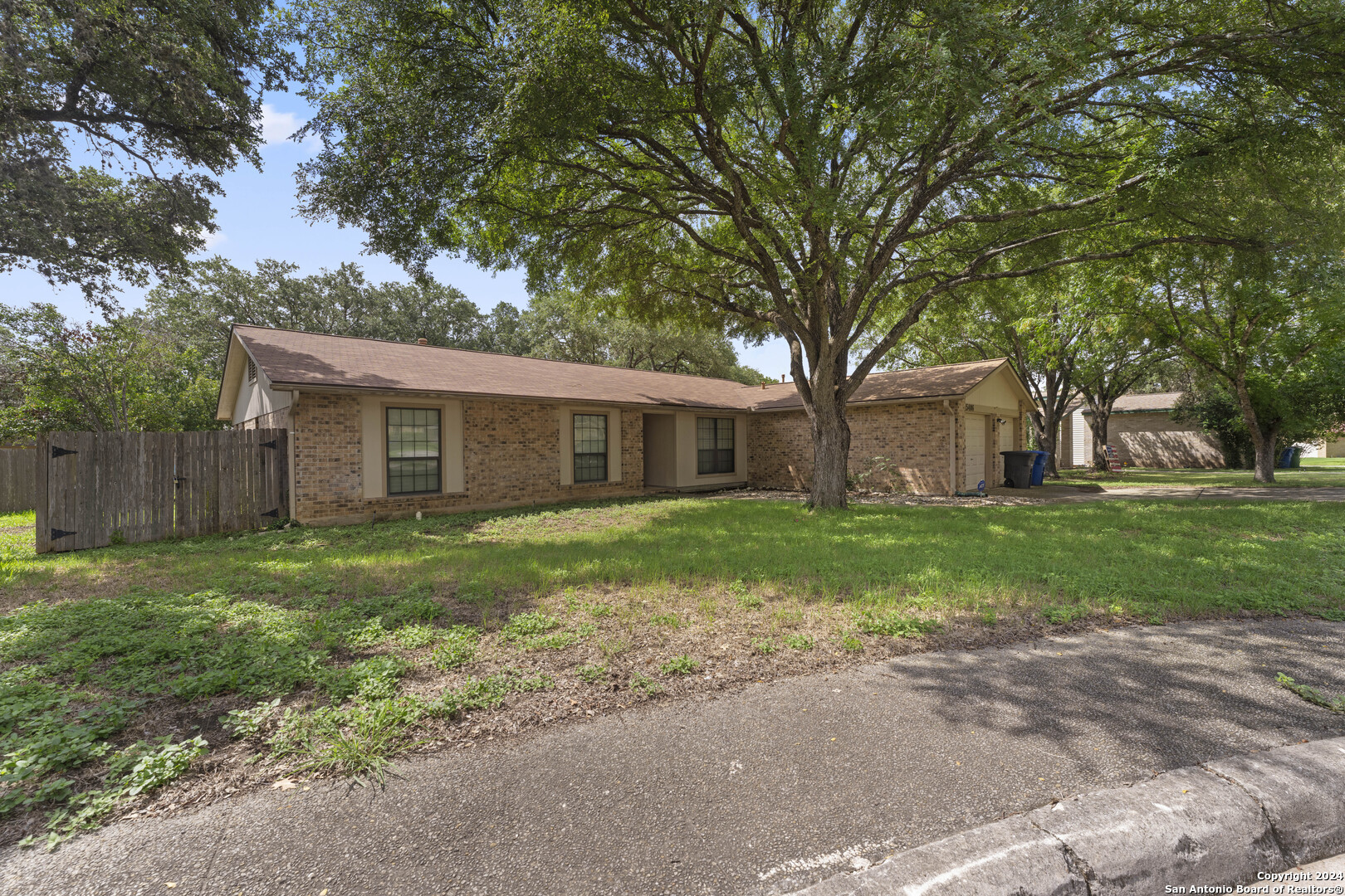 15406 Forest Land San Antonio TX 78232