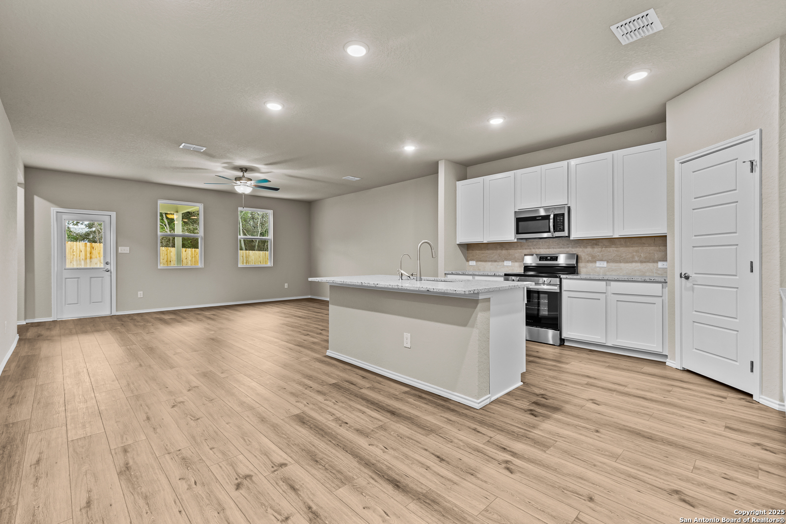 6518 Lowrie Block San Antonio TX 78239