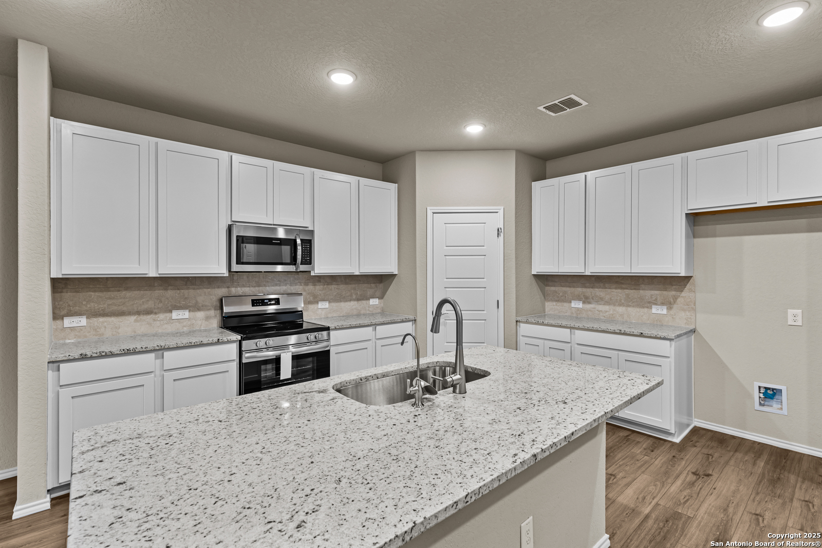 6518 Lowrie Block San Antonio TX 78239