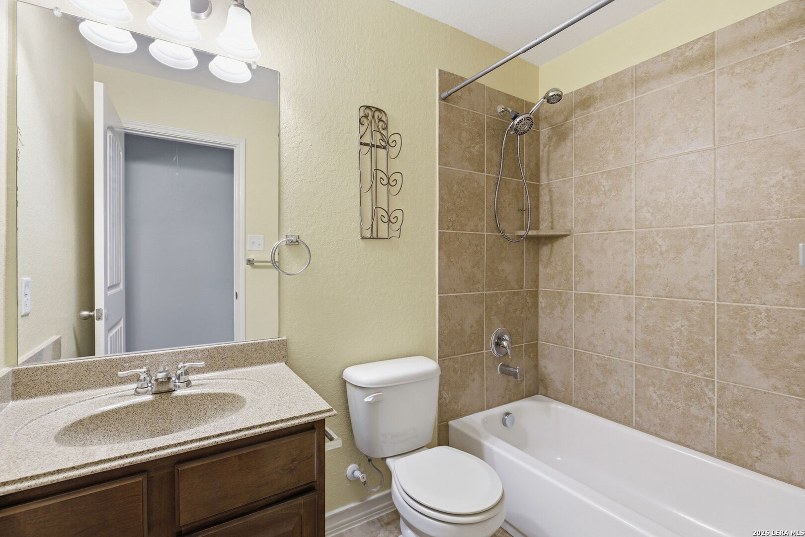 217 Dove Hill Cibolo TX 78108