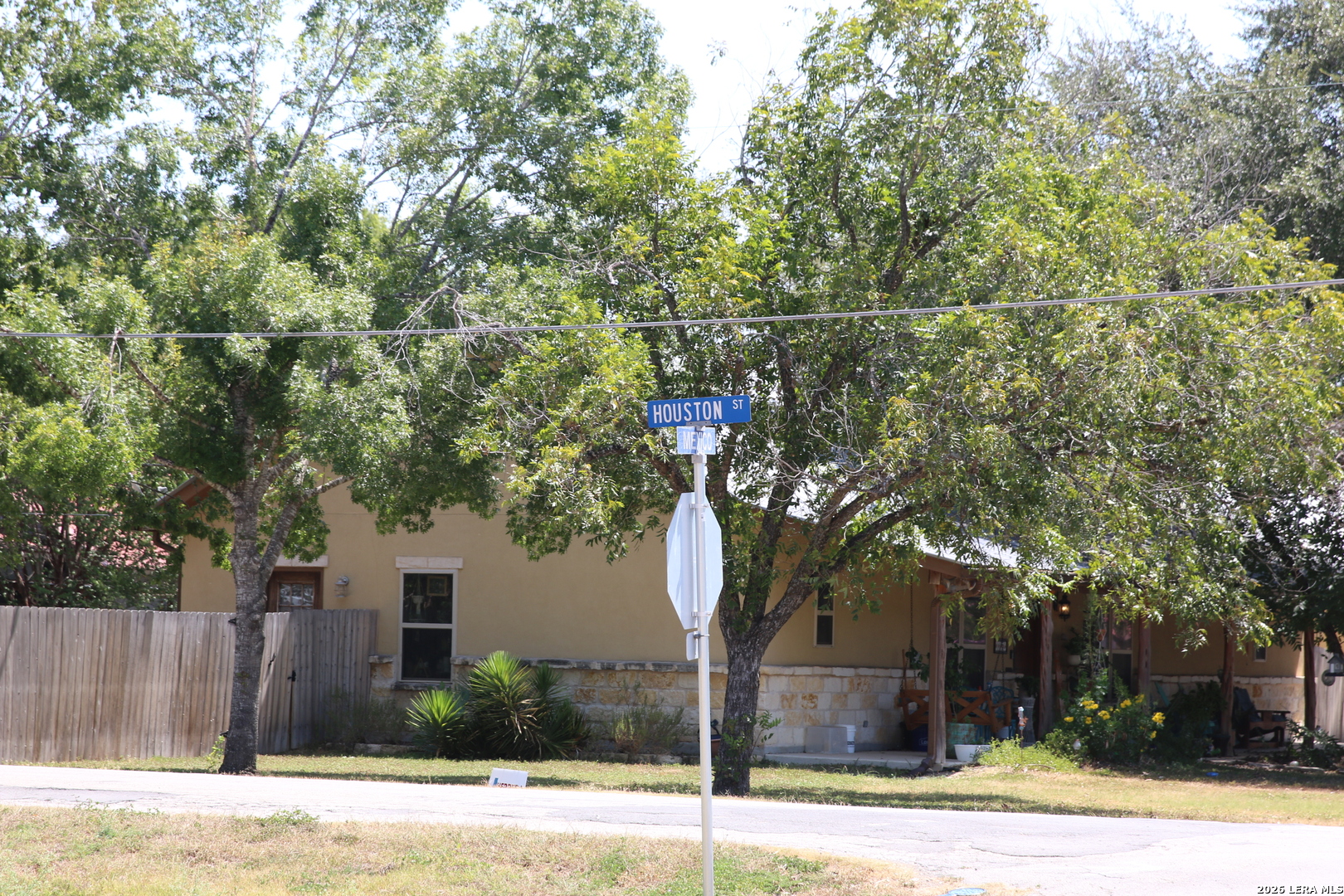 901 Houston Castroville TX 78009