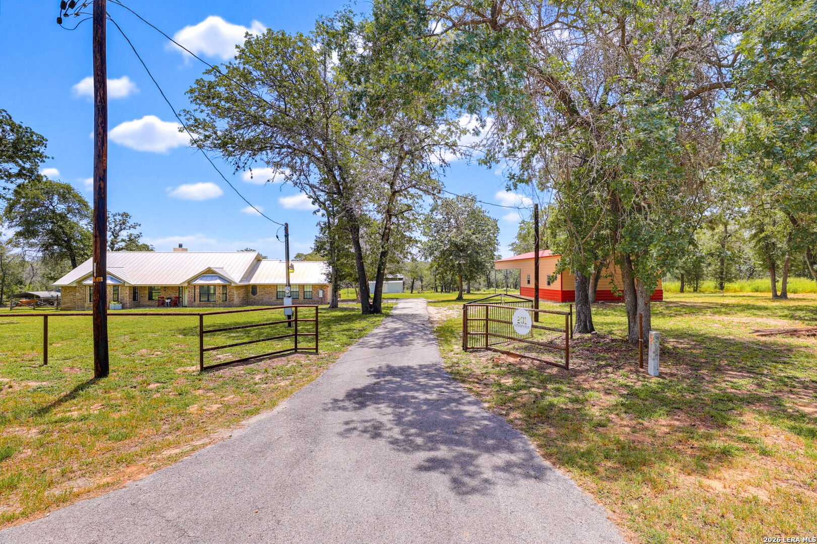 201 Hickory Run La Vernia TX 78121