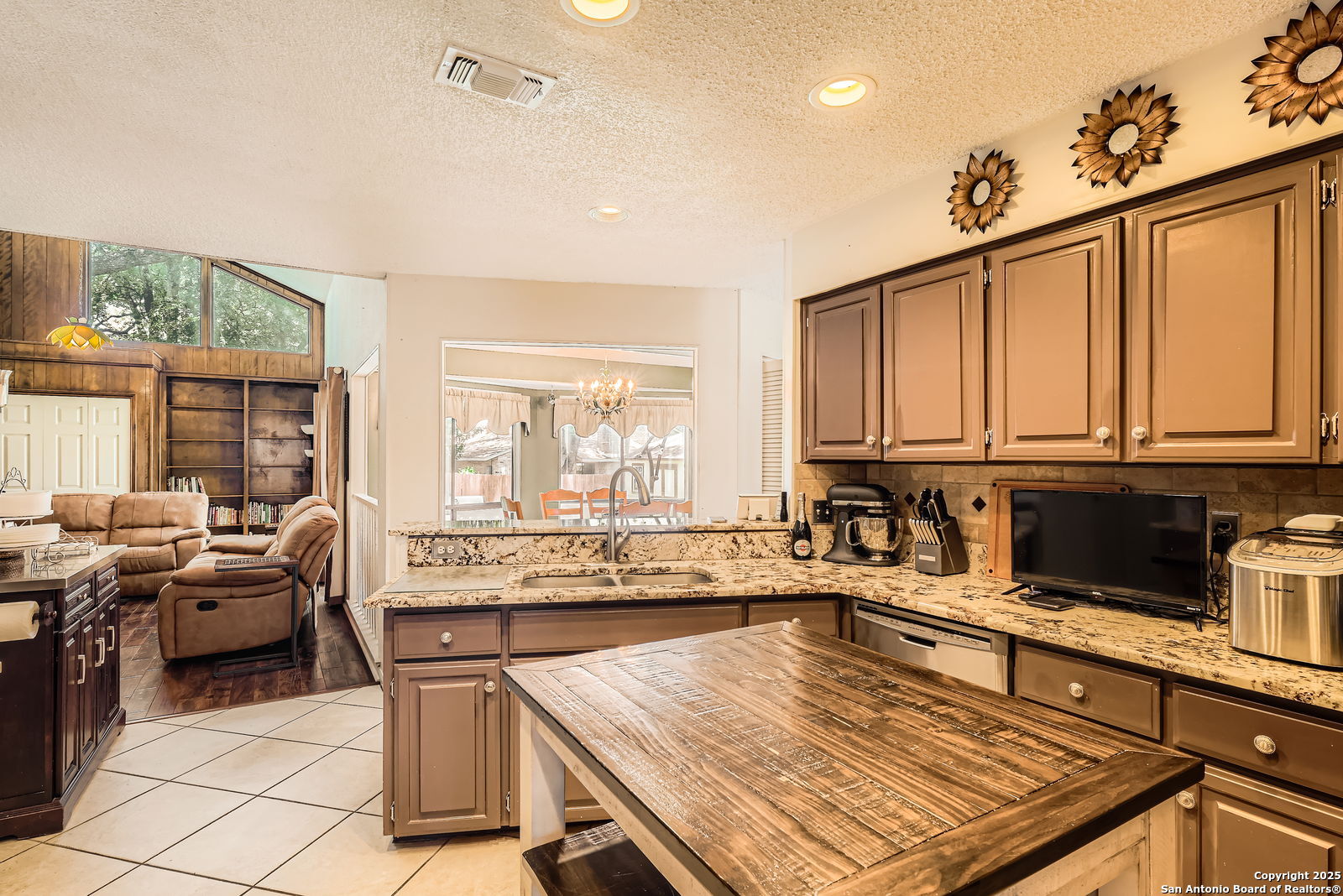 13215 Hunters Spring Street San Antonio TX 78230