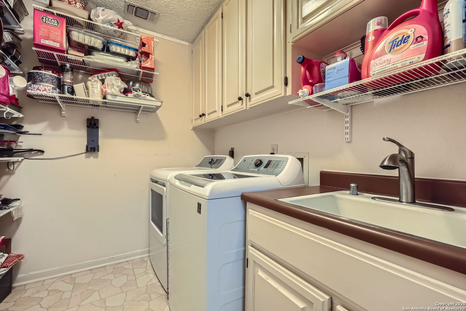 13215 Hunters Spring Street San Antonio TX 78230