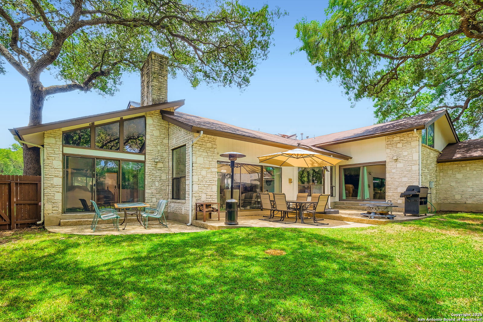 13215 Hunters Spring Street San Antonio TX 78230
