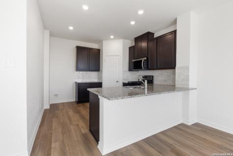 10030 Jagger Avenue Converse TX 78109