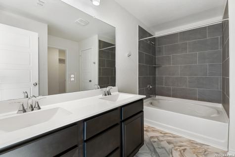 10030 Jagger Avenue Converse TX 78109