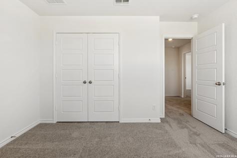 10030 Jagger Avenue Converse TX 78109