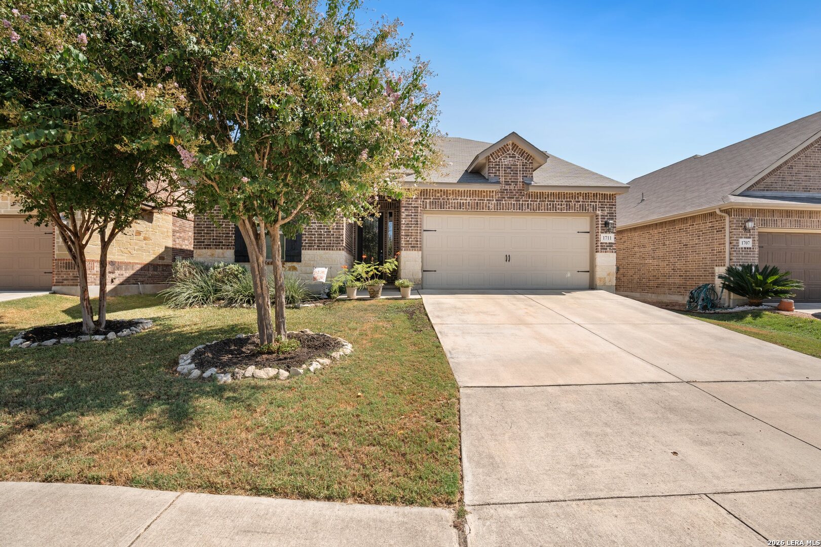 1711 Ayleth San Antonio TX 78213