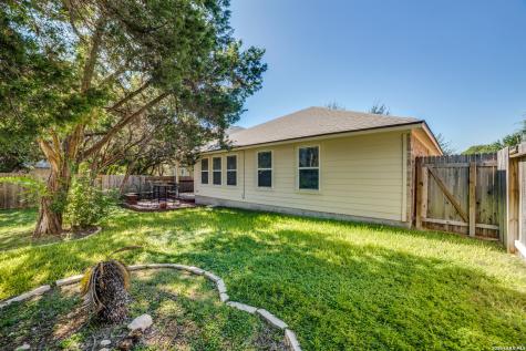 8711 W Brocken Forest Helotes TX 78023
