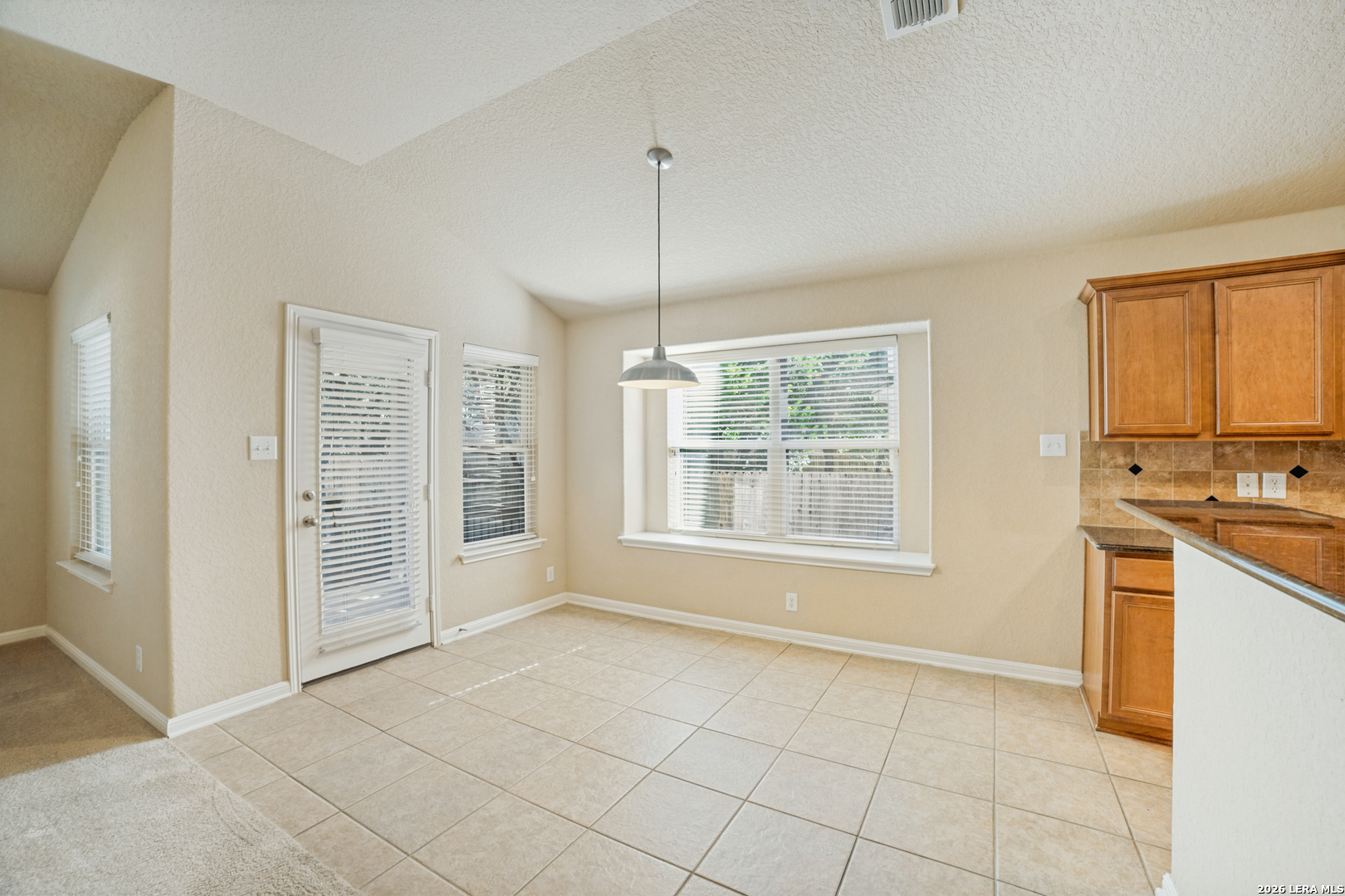 8711 W Brocken Forest Helotes TX 78023