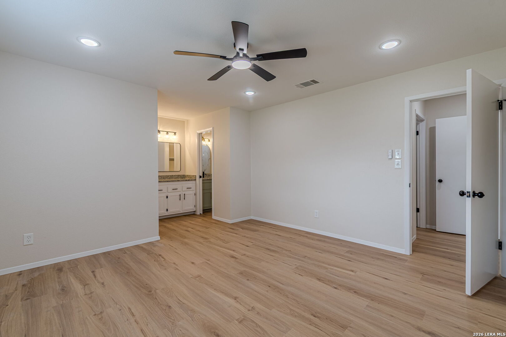 506 Magnolia Jourdanton TX 78026