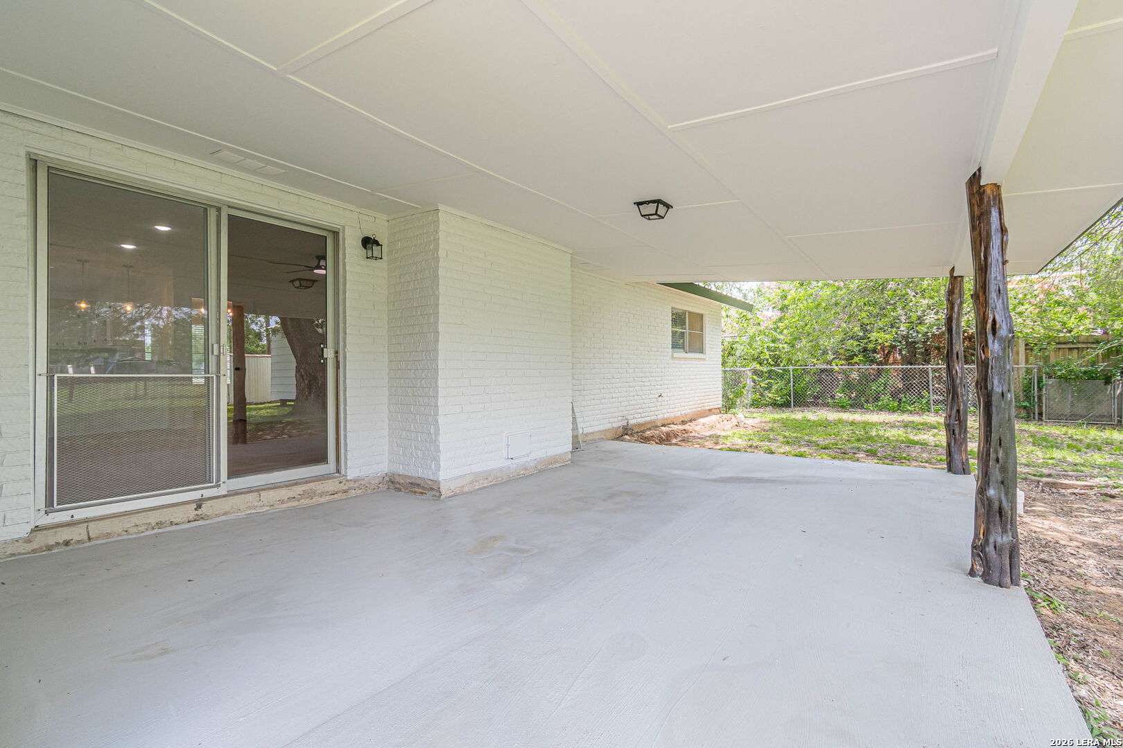 506 Magnolia Jourdanton TX 78026